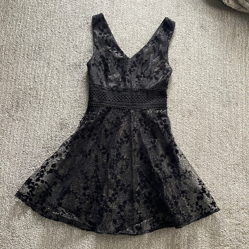 black/golden sparkly-lacy v neck dress